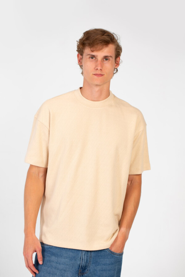 Men's Basic Regular Fit Short Sleeves Round Neck T-shirt In Modern Design