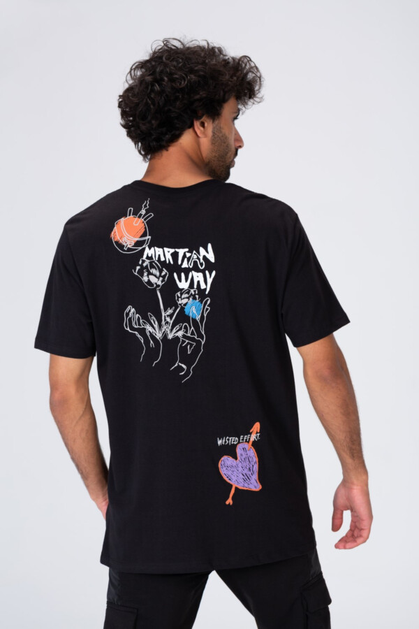 Mens Printed T-shirt With Round Neck And Cotton Material