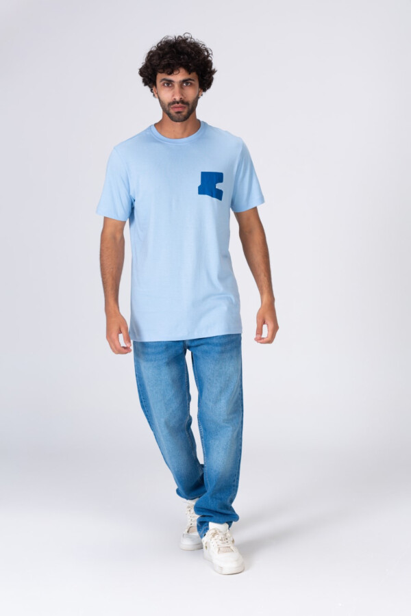 Mens T-shirt with A Round Neck And A Distinctive Trendy Print