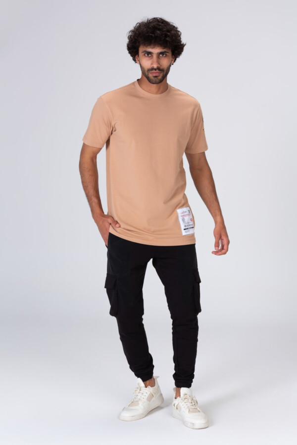 Mens T-shirt Made Of Soft Cotton With A Modern Print