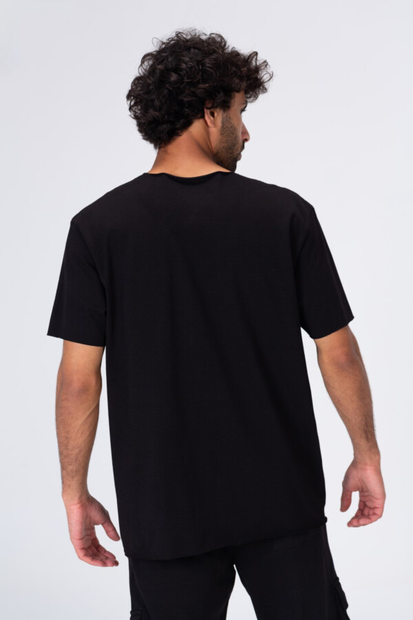 Mens Basic Plain T-shirt With Half Sleeve And A Front Pocket