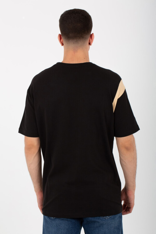 Men's Round Over Size T-Shirt With Front Pocket And Summer Milton Material