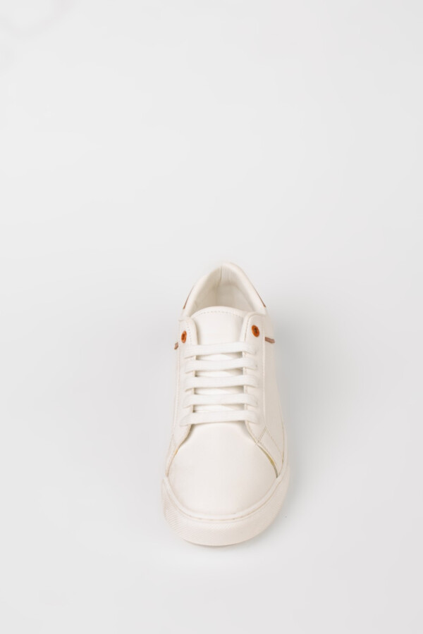 Men's Basic Lace Up Shoes In A Distinctive Colors Practical And Suitable For Every Day