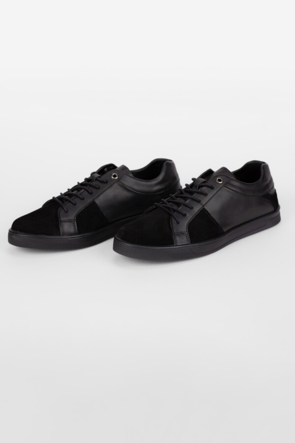 Men's Flat Sole Chamois Casual Shoes With Unique Style