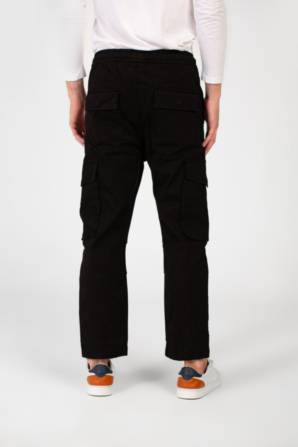 Men's Modern Gabardine Shewal Pants With A Drawstring Waist And Basic Details