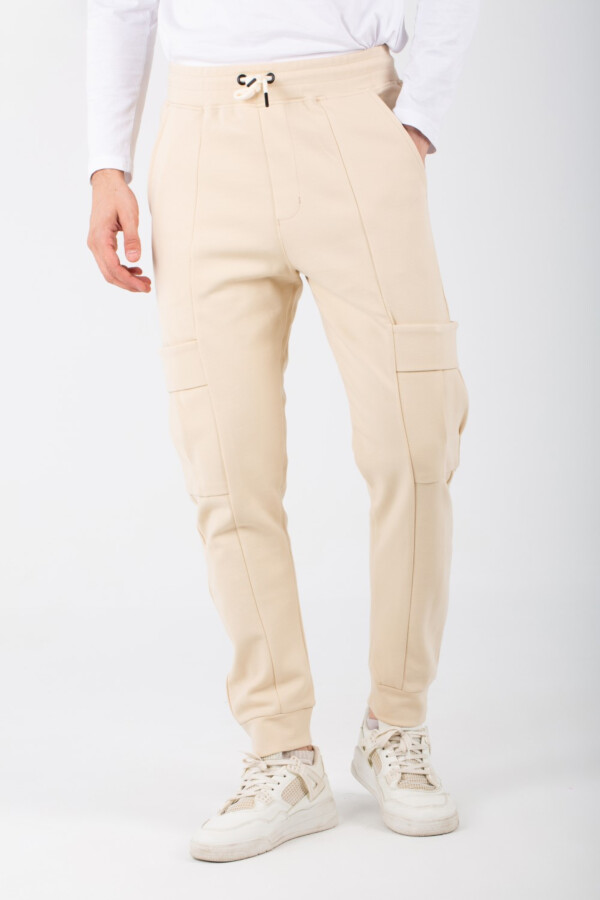 Mens Casual Sweatpants With Side Pockets And A Drawstring In The Middle