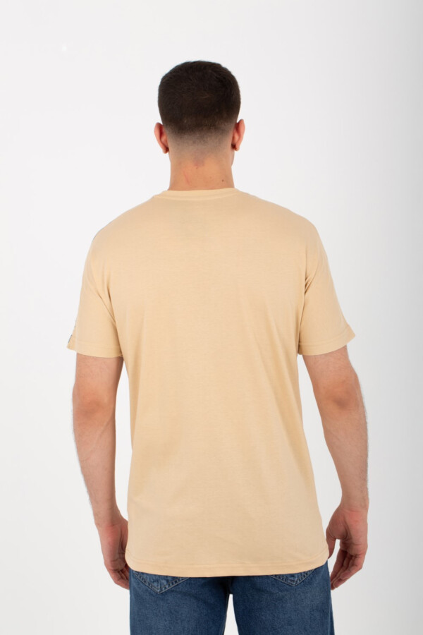 Mens Jakar T-shirt With Round Neck And Short Sleeves With A Colorful Front Print