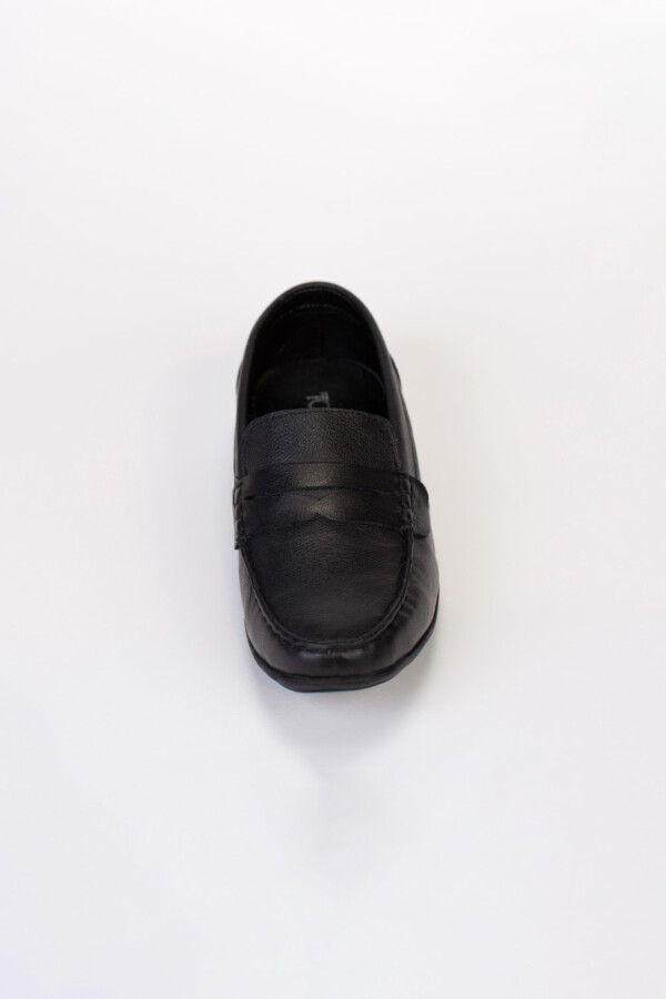 Mens Leather Shoes With High Quality Material And Basic Colors