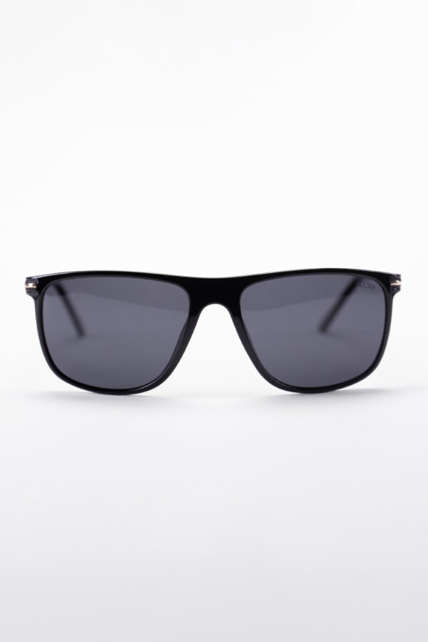 Men's Sunglasses With A Lightweight Design And Luxury Material Perfect For Everyday