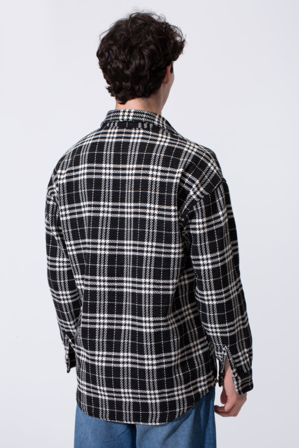 Men's Oversized Checked Shirt With Front Pocket And Long Sleeves