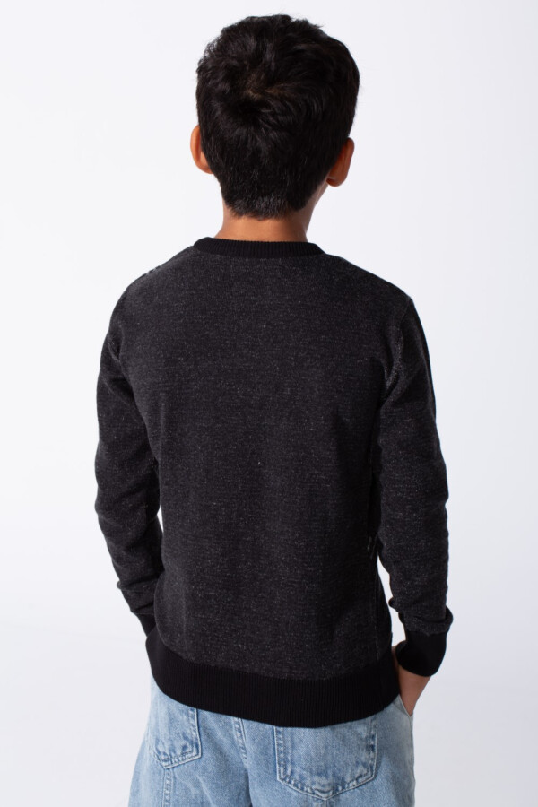 Boy's Slim Fit Cotton Pullover With A Round Neck And Long Sleeves