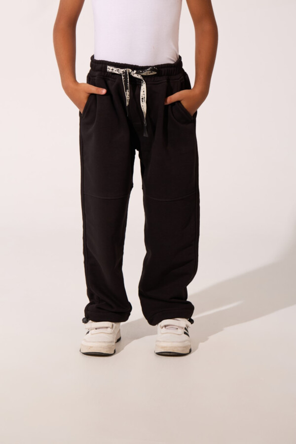 Boy's Oversized Sweatpants With Elastic Waistband And Back Pocket