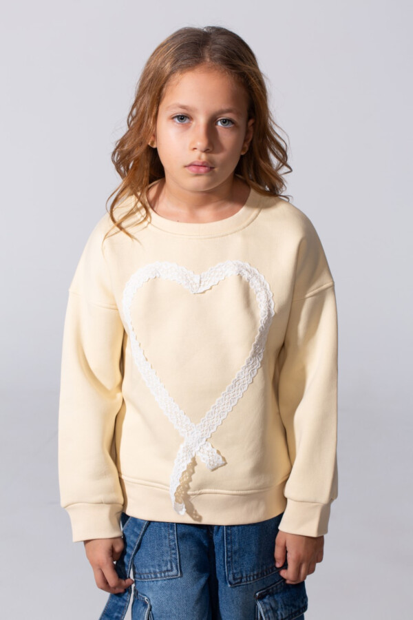 Girl's Slim Fit Round Neck Sweatshirt With A Heart Print On The Front