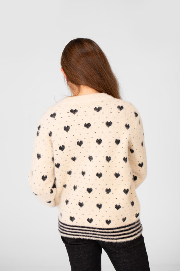 Girl's Round Neck Pullover With Hearts Printed In Practical Material