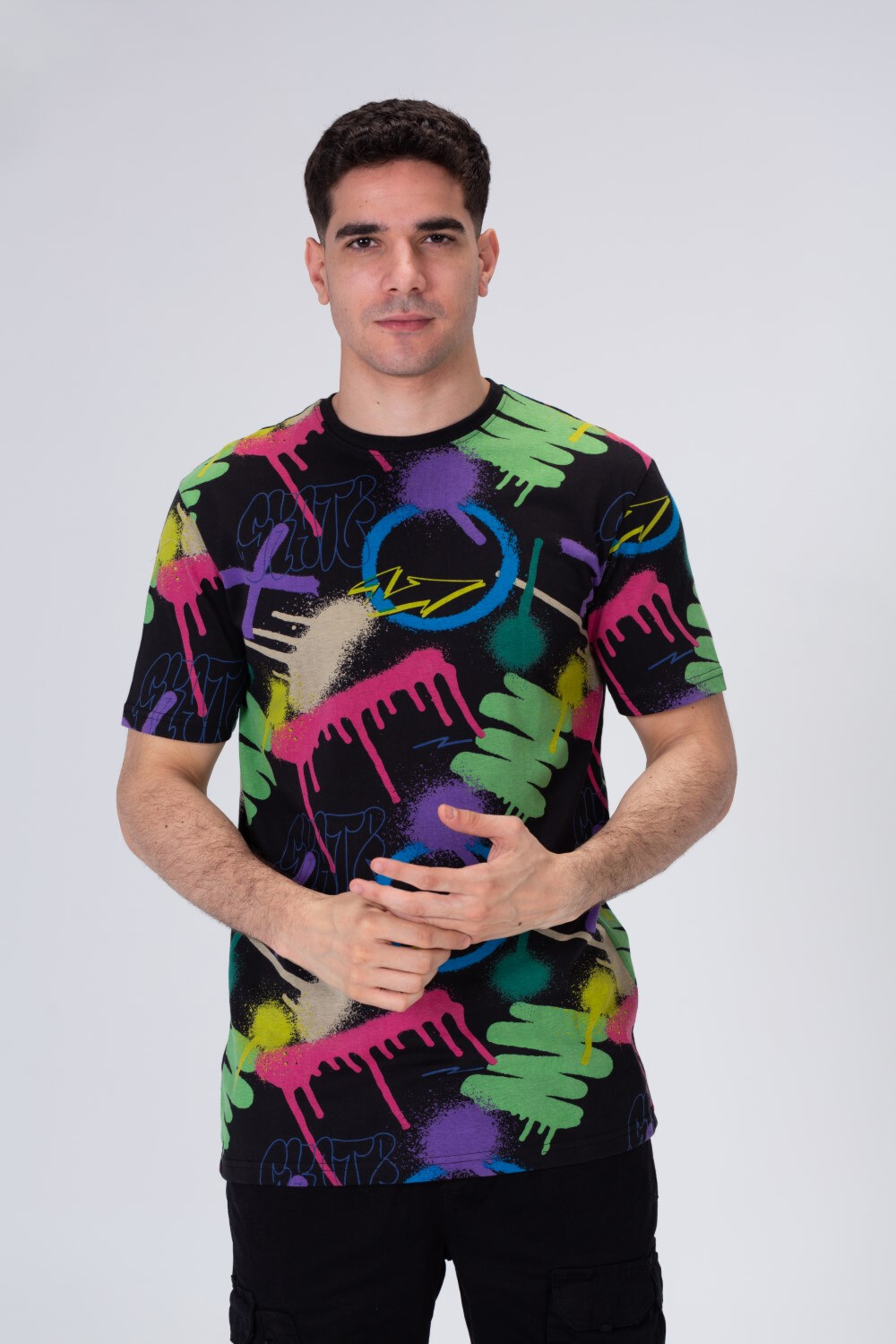 Men's Half Sleeve T-shirt Pprinted In Trendy Colors And Comfortable Material