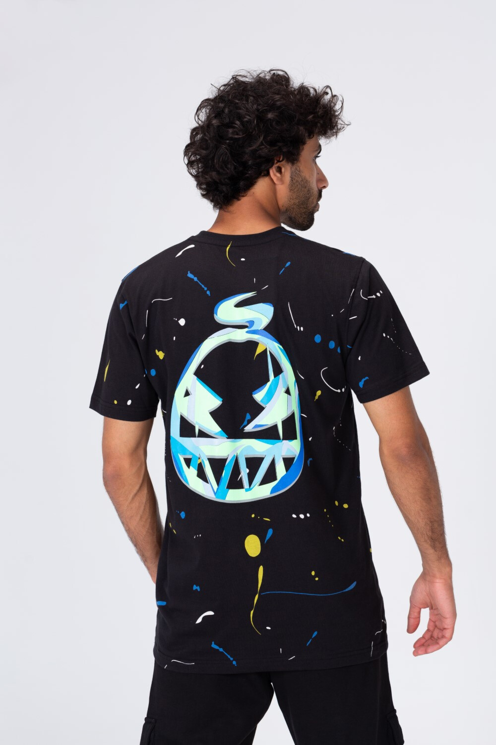 Mens T-shirt Printed In Trendy Colors And Comfortable Material