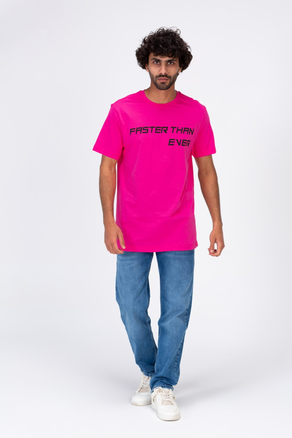 Mens T-shirt With Front Print And Trendy Summer Colors