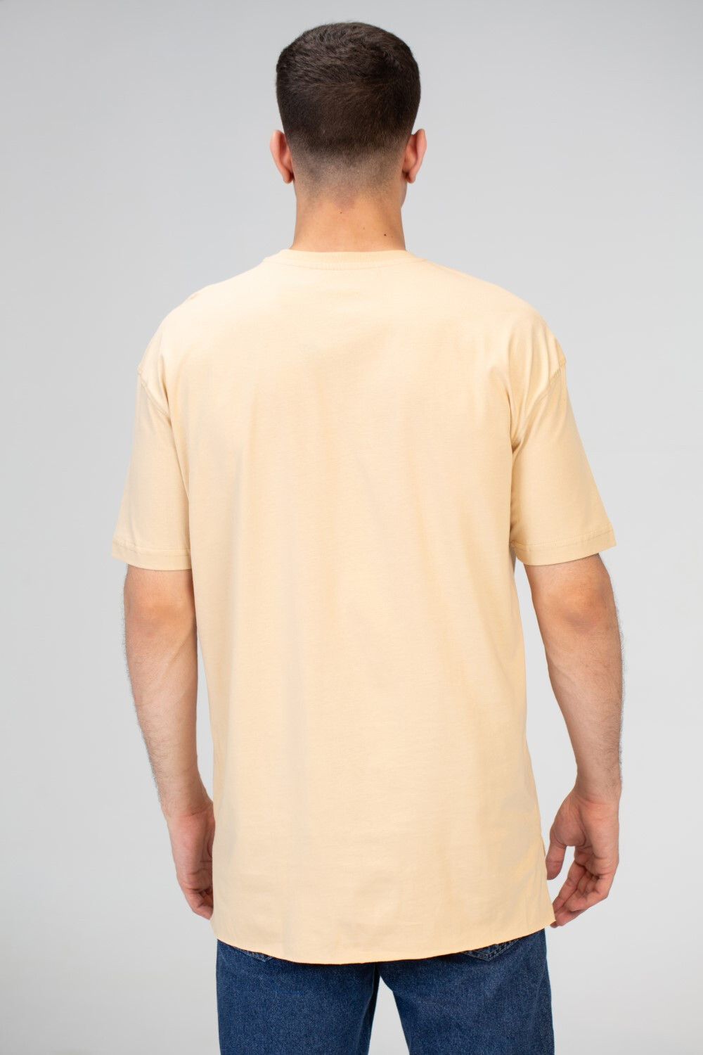 Mens Half Sleeved Over Sized Cutting T-shirt With A Round Collar And Front Print