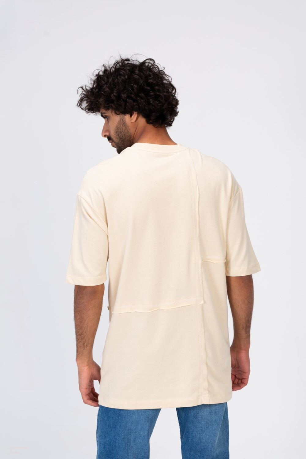 Mens Loose Fit Crew Neck T-Shirt With Unique And New Modern Cut