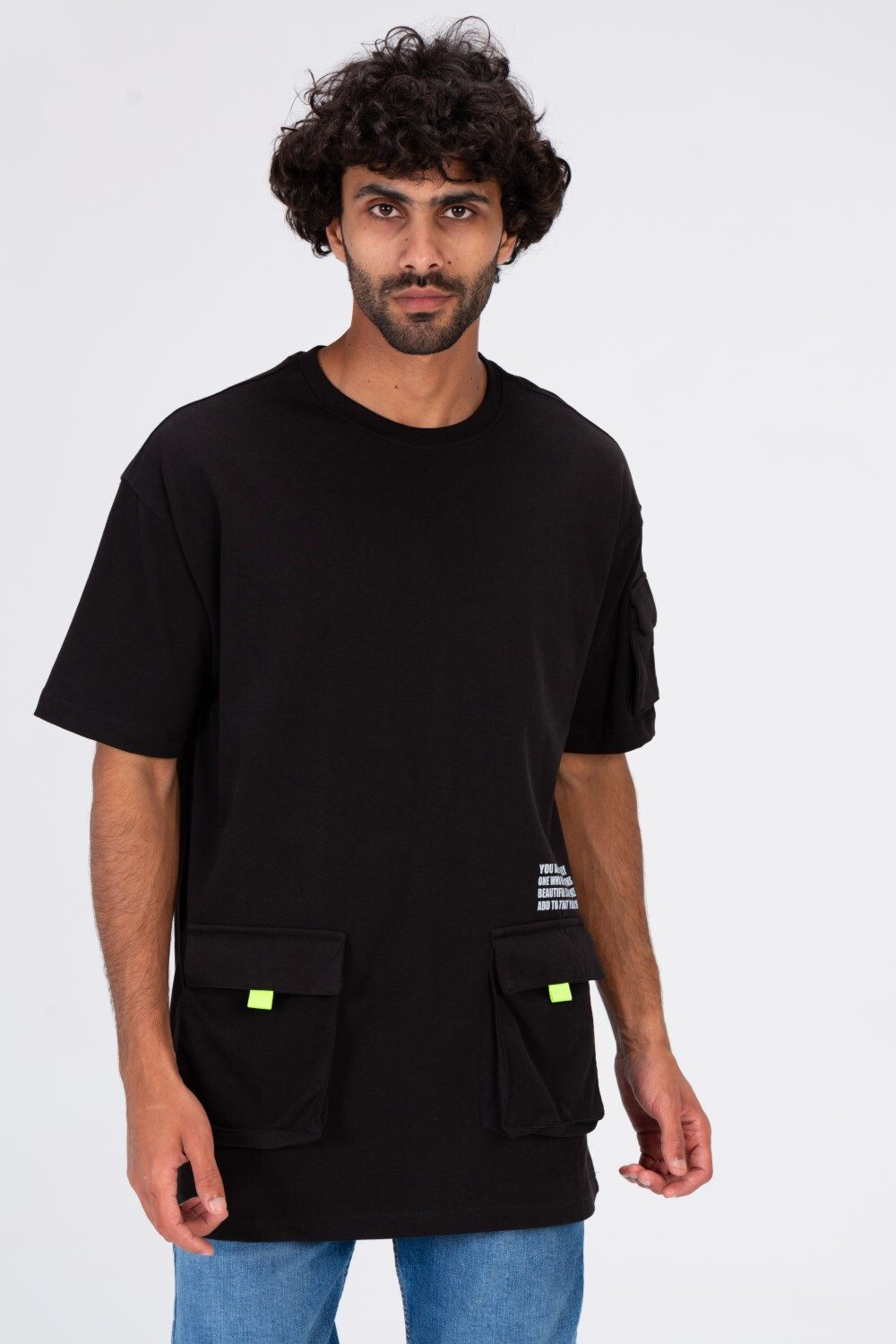 Mens T-shirt With Two Pockets On The Front And One On The Side Made Of Comfortable And Ppractical Material