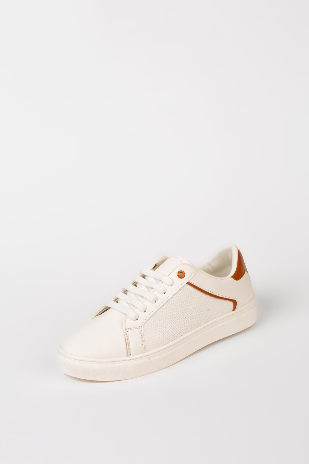 Men's Basic Lace Up Shoes In A Distinctive Colors Practical And Suitable For Every Day