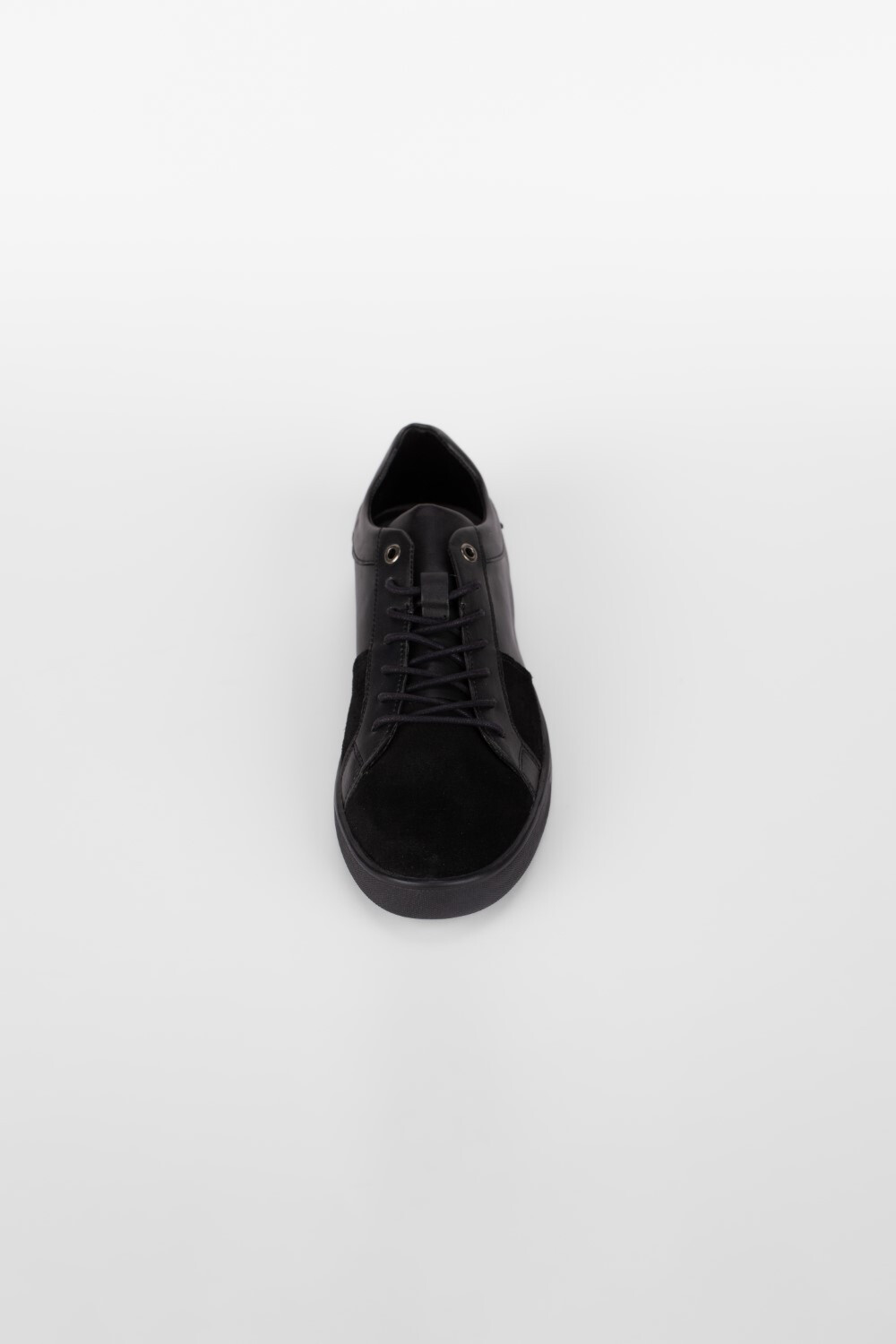 Men's Flat Sole Chamois Casual Shoes With Unique Style