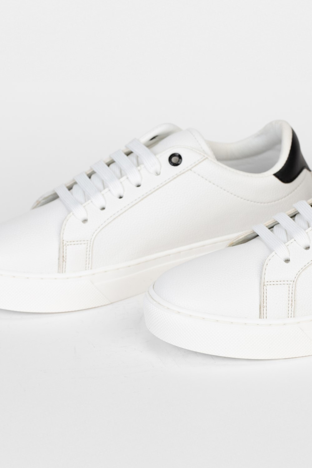 Men's Basic Leather Sneakers Designed With High Quality