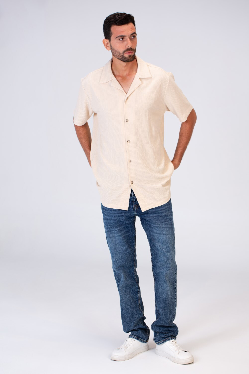 Mens Basic Half Sleeve Shirt With Comfortable Summer Material That Is Suitable For Every Day