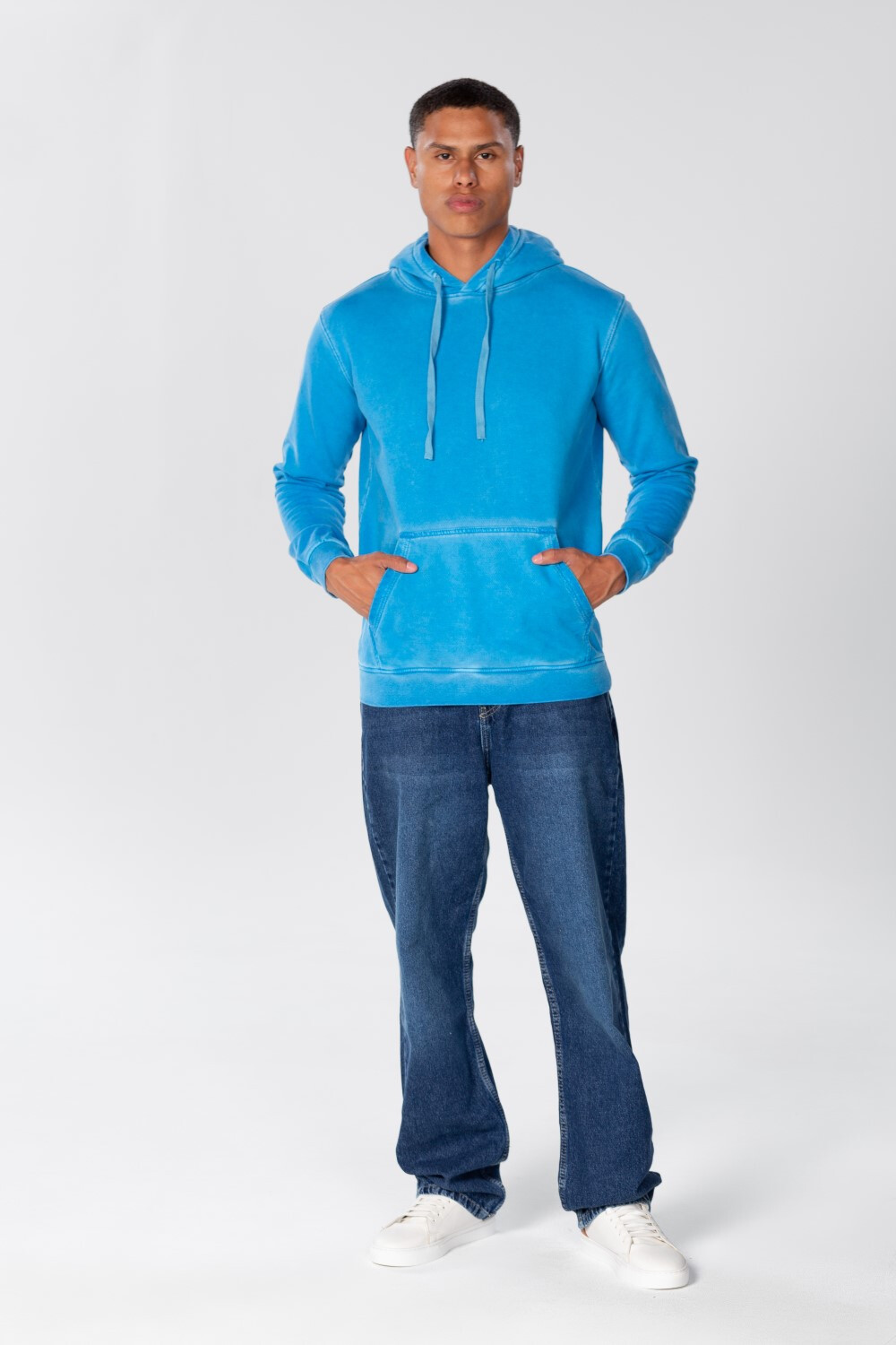 Men's Basic Hood Sweatshirt With Long Sleeves