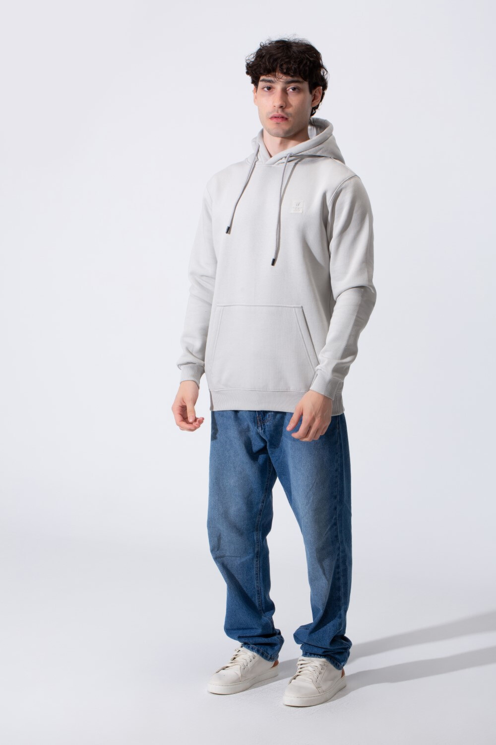 Men's Slim Fit Hoodie Sweatshirt With A Front Kangaroo Pocket