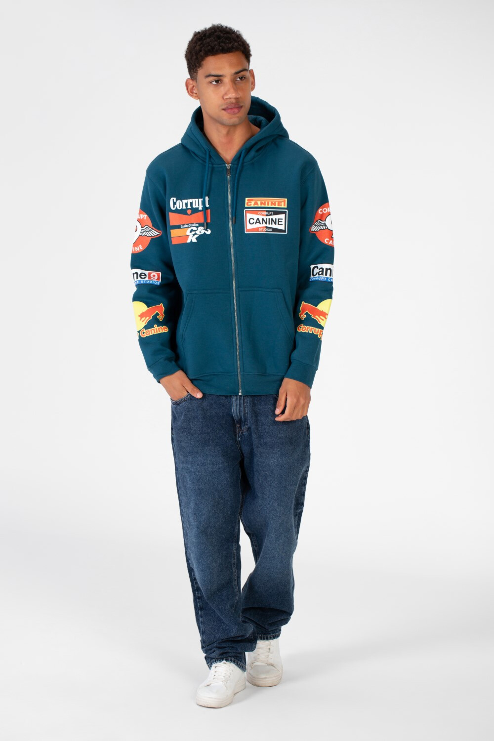 Men's Zip-Up Hooded Sweatshirt With Front Pocket And Print On The Front And Shoulder