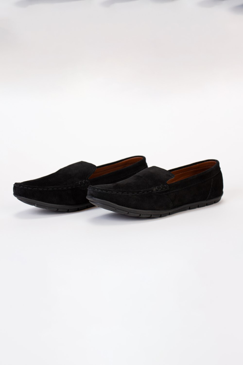 Mens Summer Suede Shoes Made Of High Quality Material And Distinctive Design