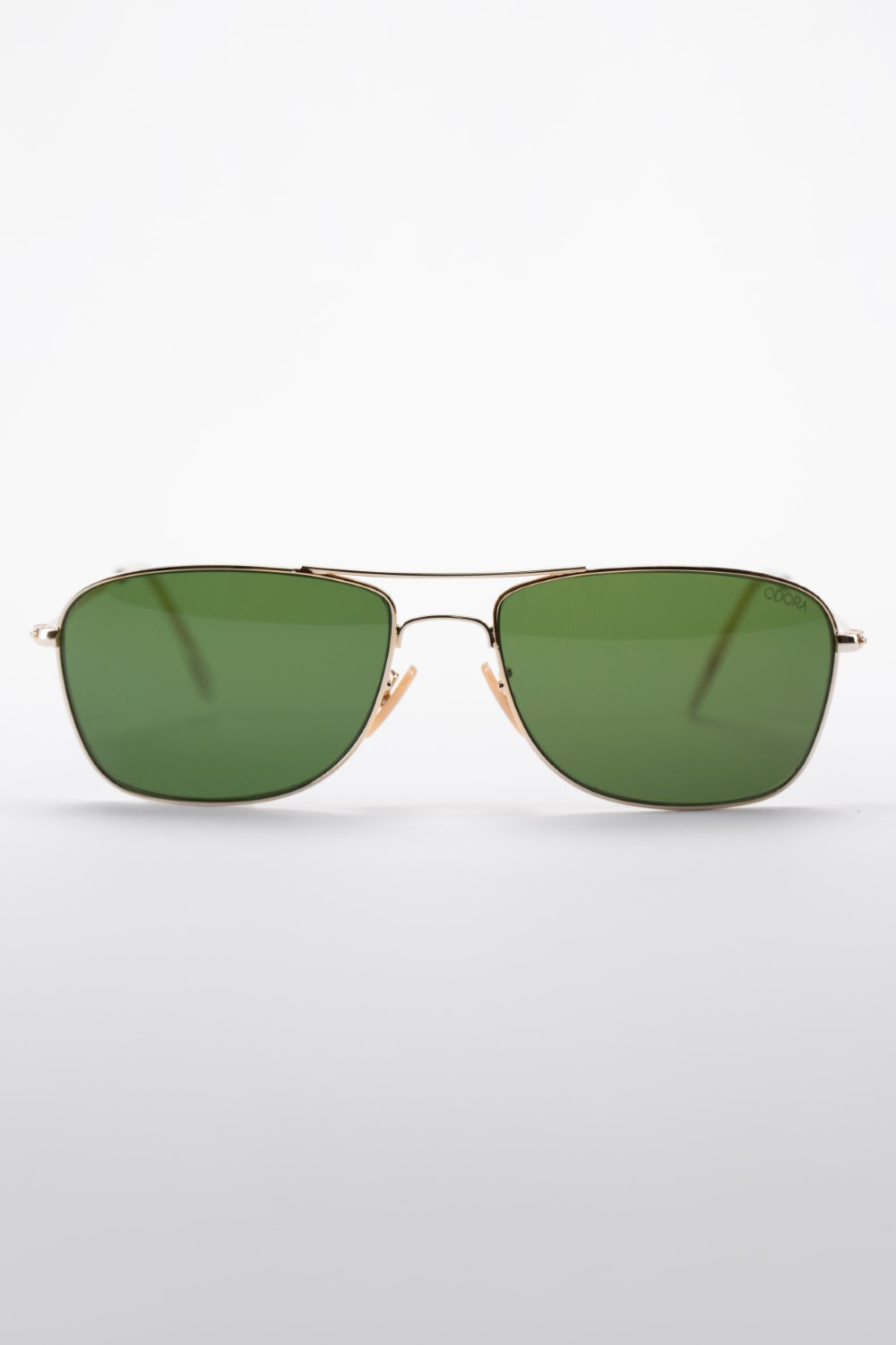 Men's Metal Sunglasses With Basic Frame And High Quality Material