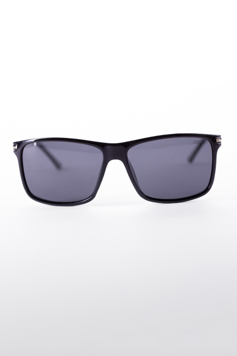 Men's Sunglasses With Basic Frame Suitable For Everyday Wear