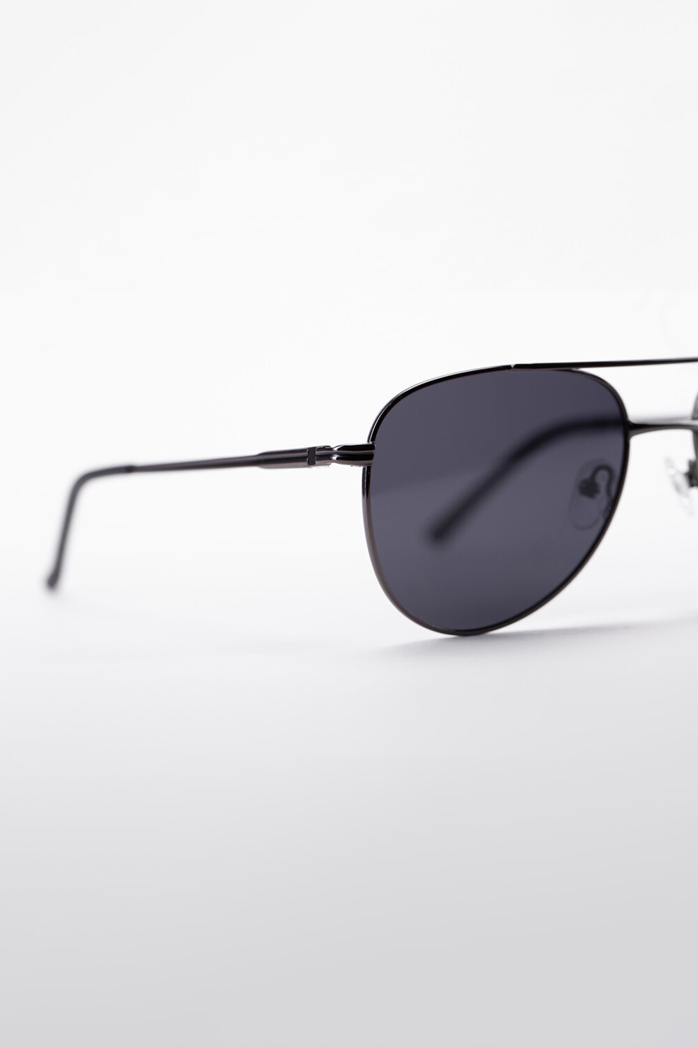 Mens Tomato Sunglasses With Round Frame And High Quality Material