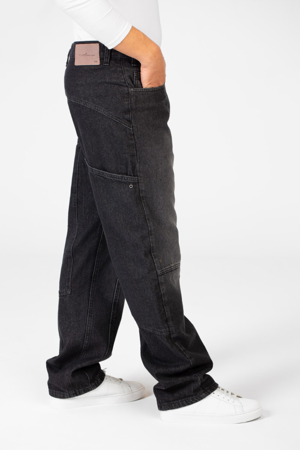 Men's Cargo Jeans Pants With A Modern Cut And Basic Details