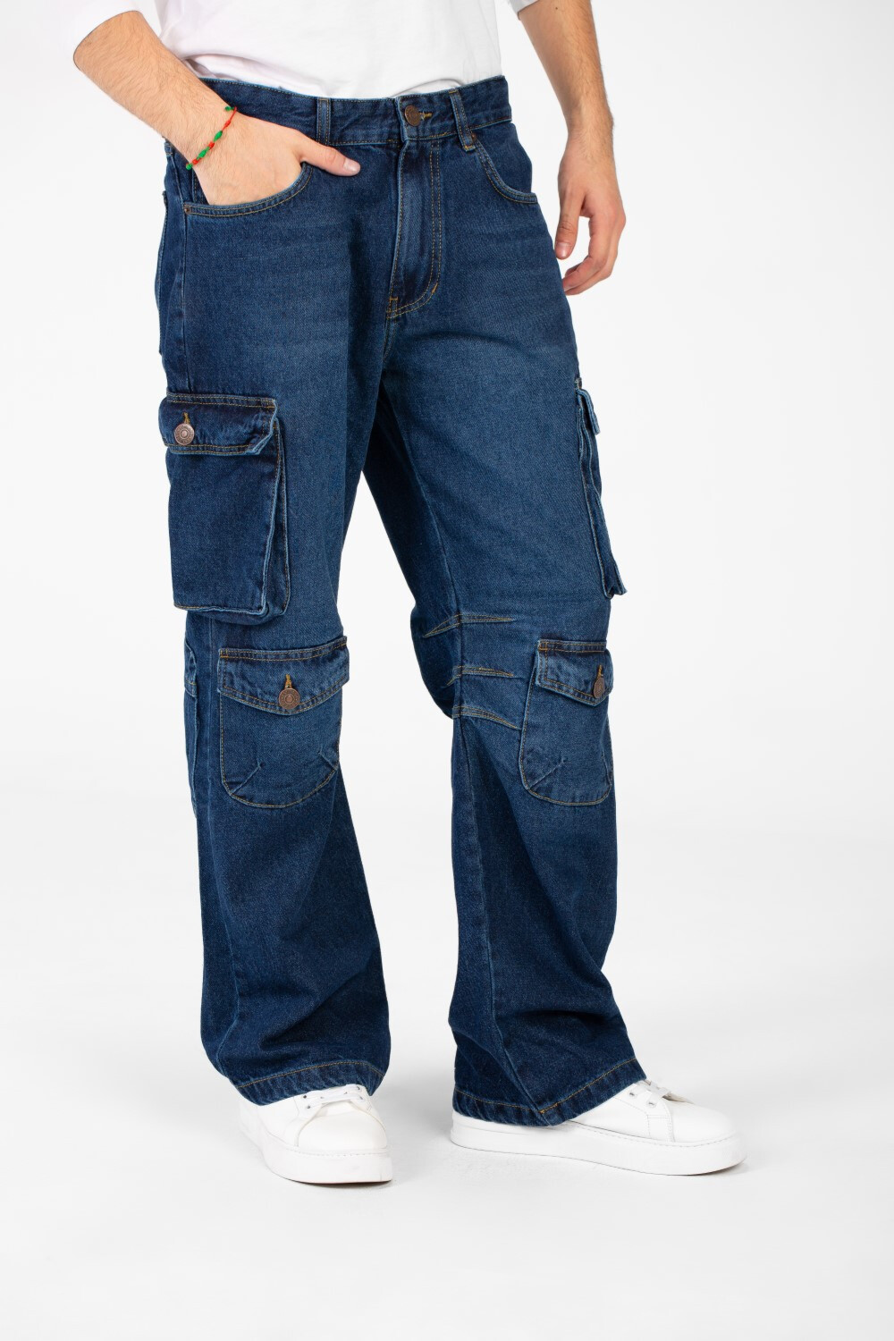 Men's Cargo Jeans Pants With Modern Pockets And A Comfortable Fit