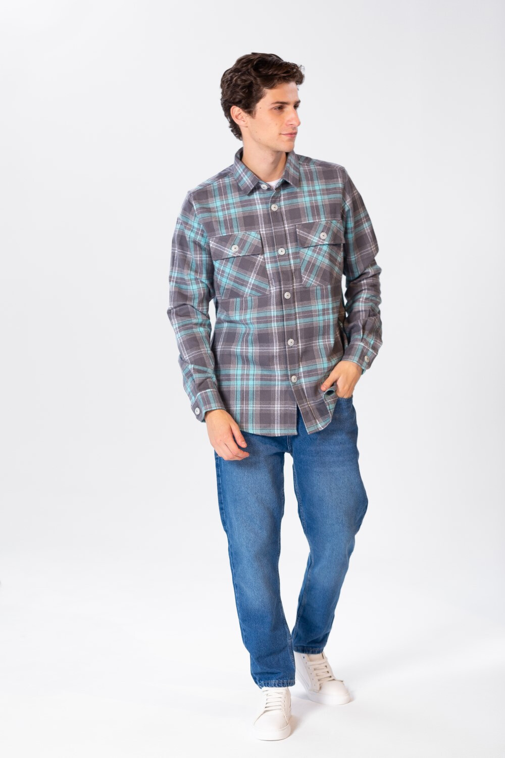 Men's Checked Shirt With Buttons And Front Pockets