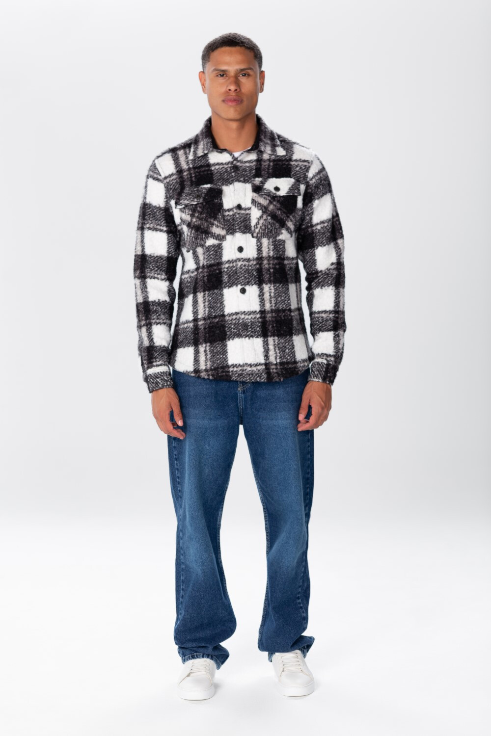 Men's Checked Wool Shirt With Collar And Long Sleeves