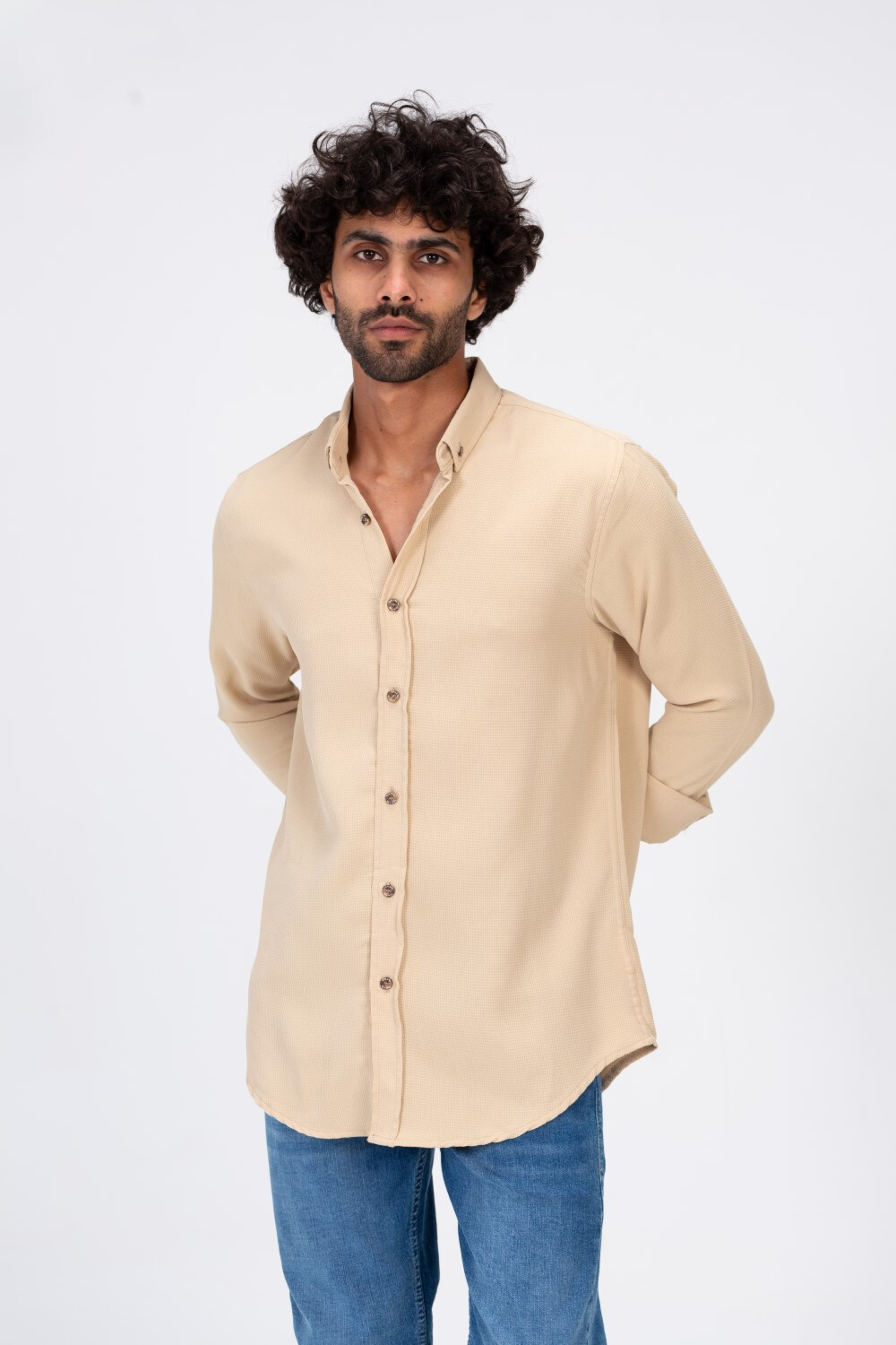 Mens Long Sleeves Basic Shirt With Collar And Comfortable Material For Every Day