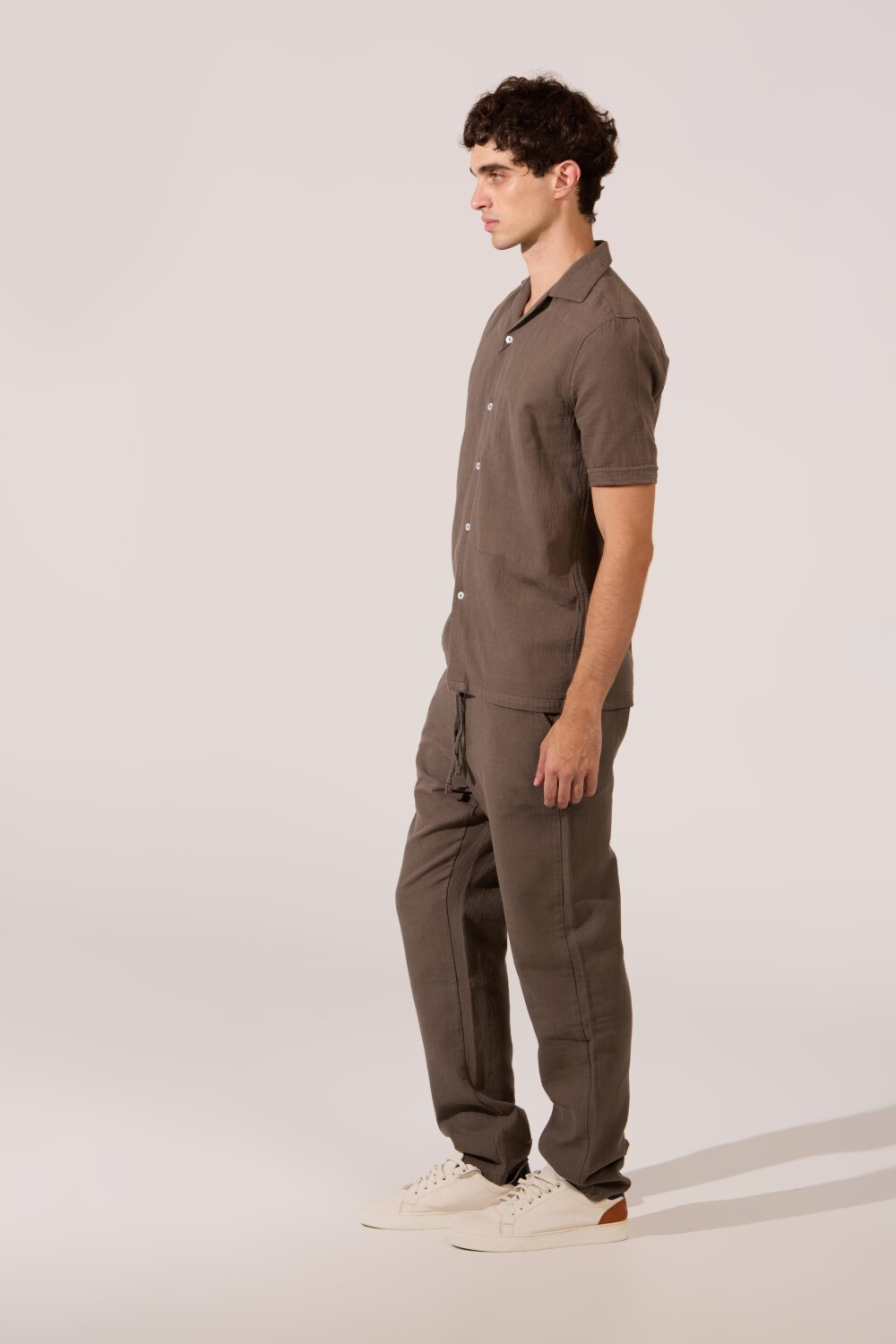 Men's Slim Fit Comfortable Outfit Set Half Sleeve Shirt And Pants