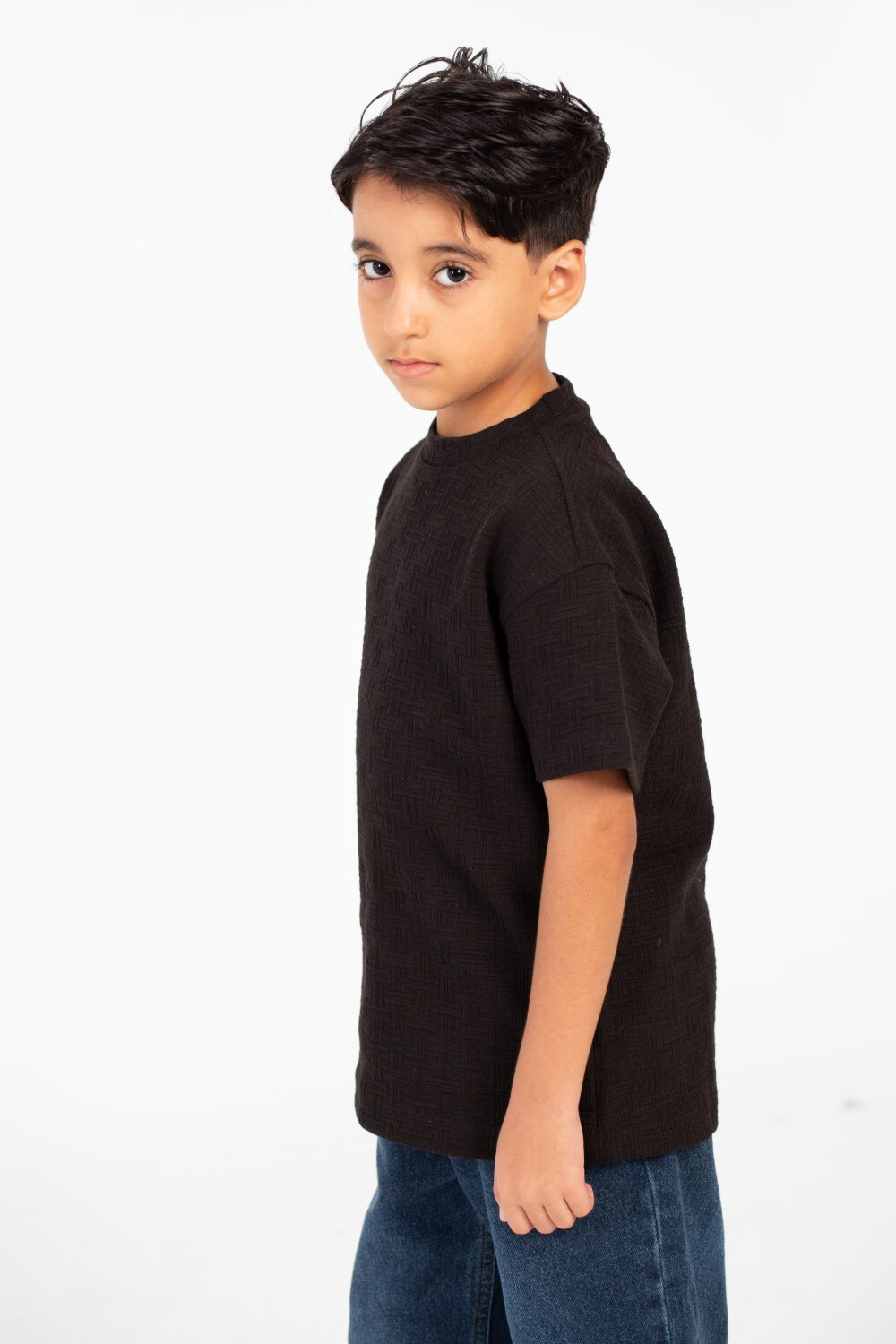 Boy's Short Sleeved T-shirt With Basic Details And A Modern High Quality Design