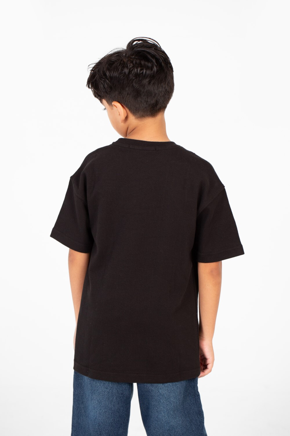 Boy's Basic Modern Design T-shirt With A Round Neck And Short Sleeves