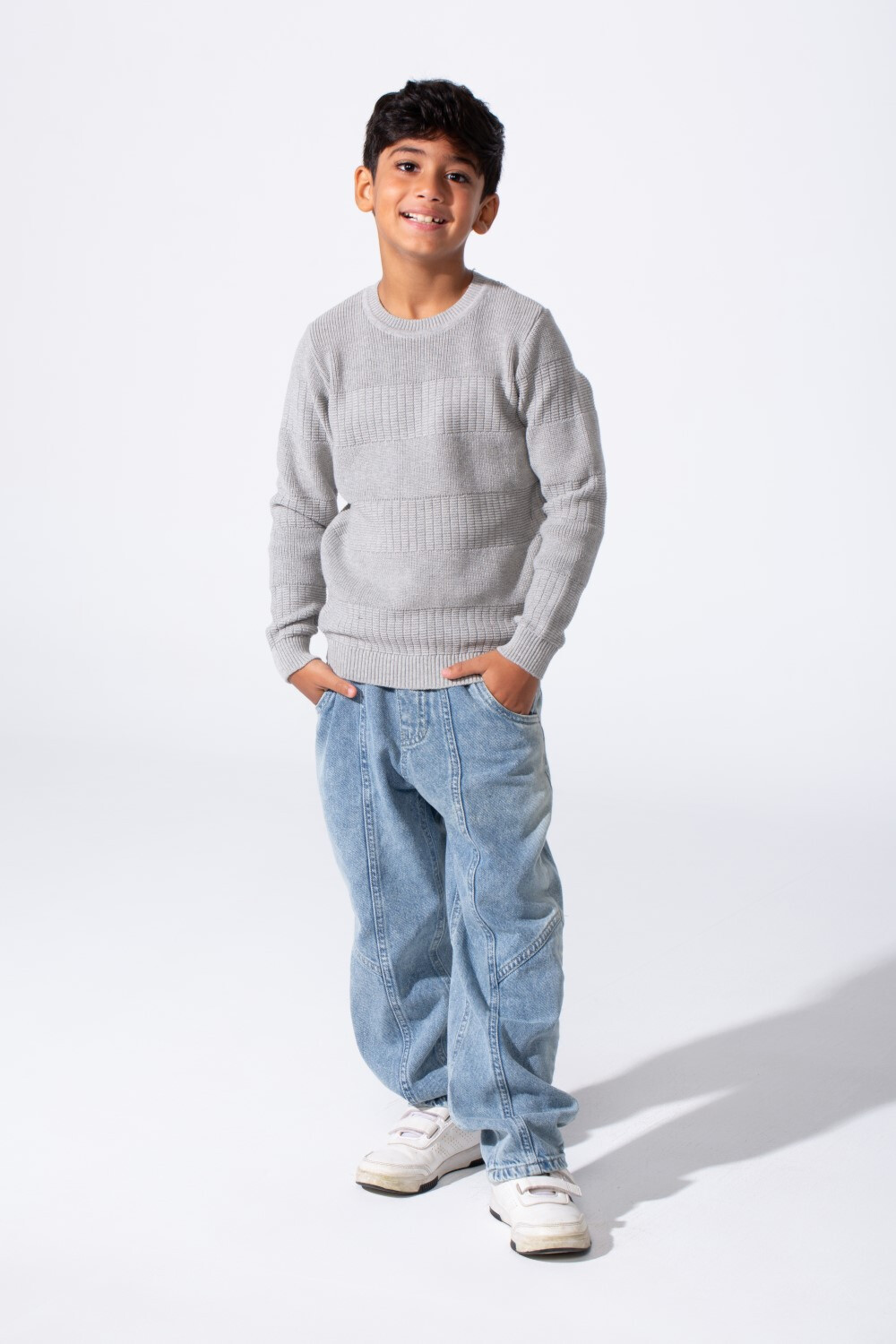 Boy's Slim Fit Cotton Pullover With Long Sleeves And A Round Neck