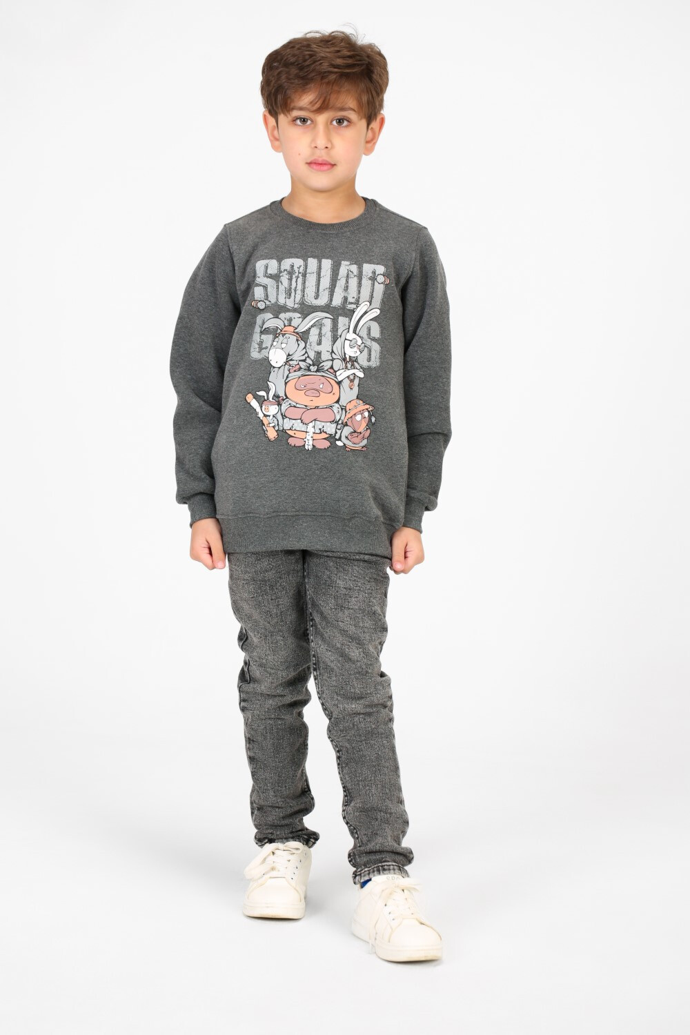 Boy's Round Neck Sweatshirt With Front Graphic Print