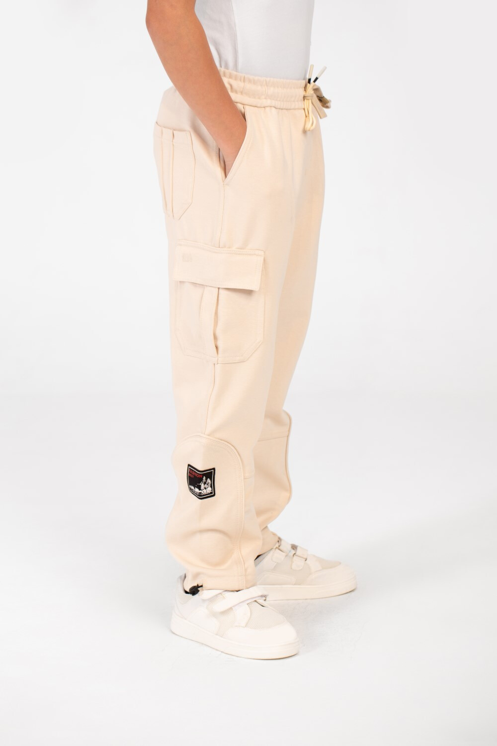 Boy's Oversized Sweatpants In A Modern Design