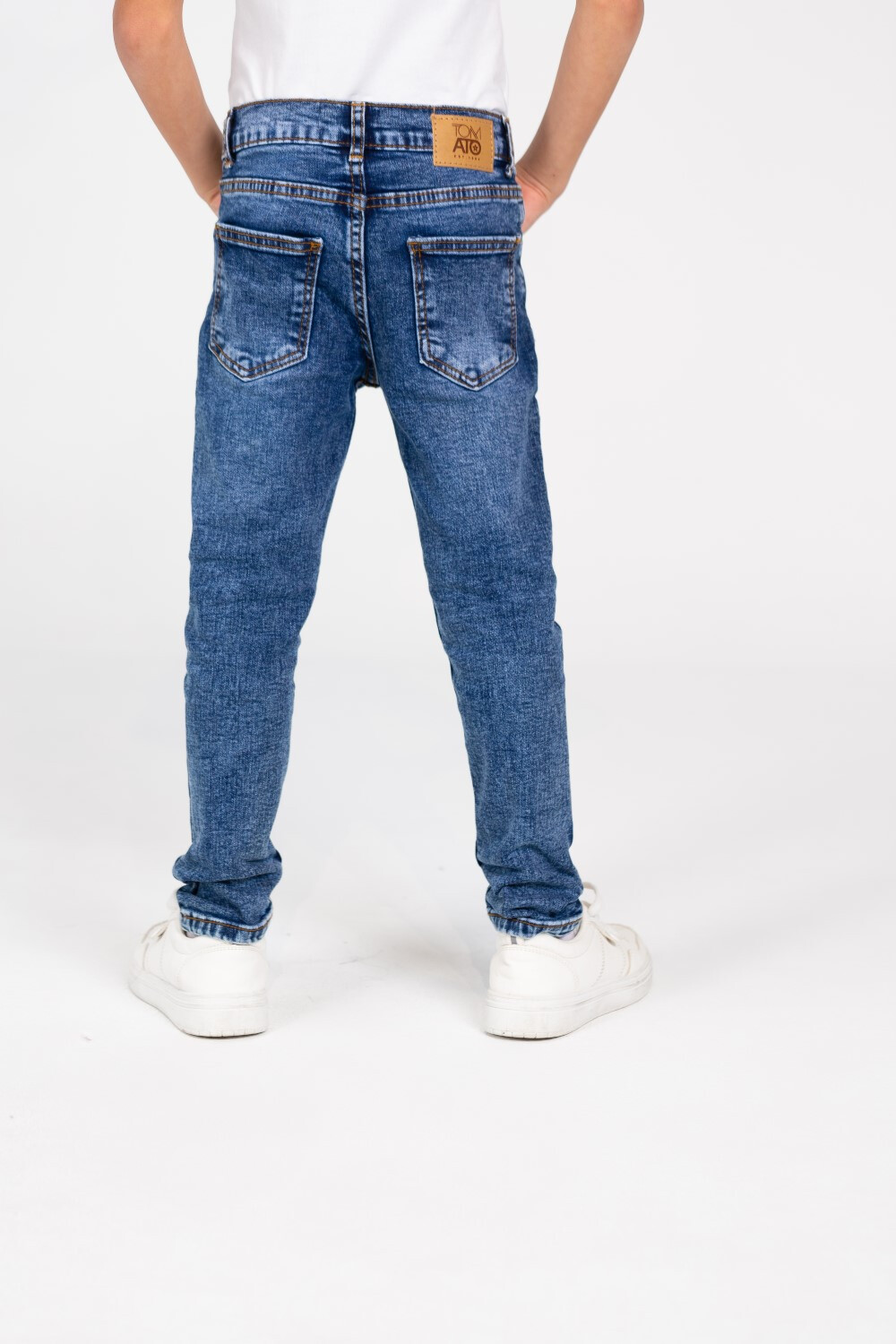 Boy's Basic Jeans Pants With A Slim Fit And Basic Details