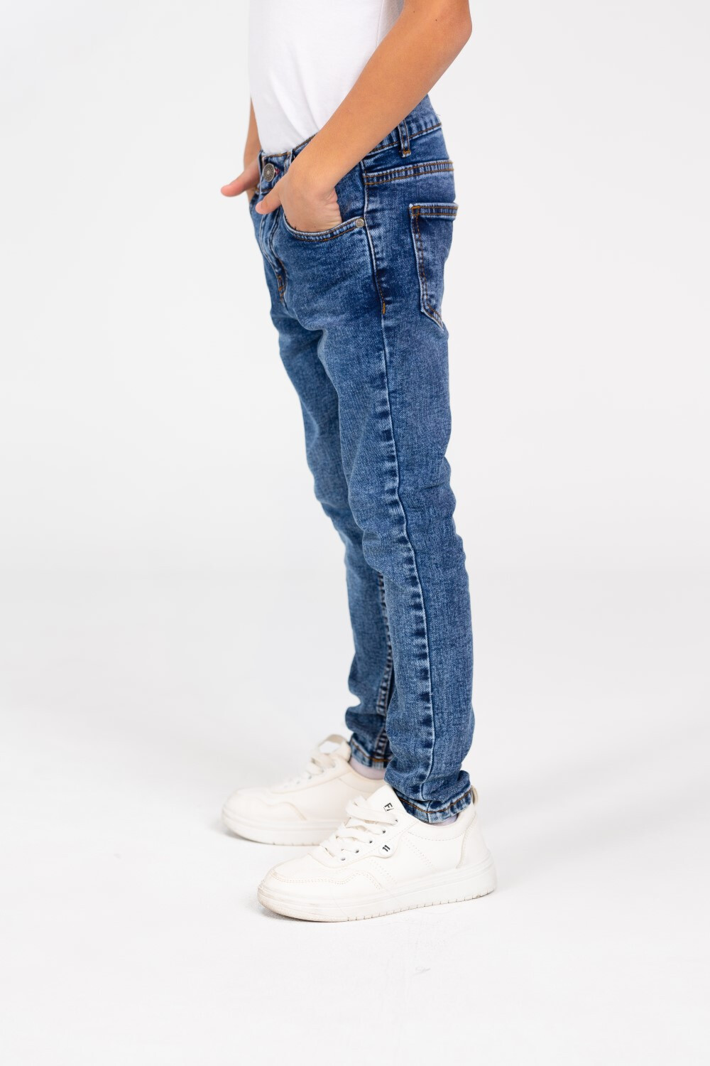 Boy's Basic Jeans Pants With A Slim Fit And Basic Details