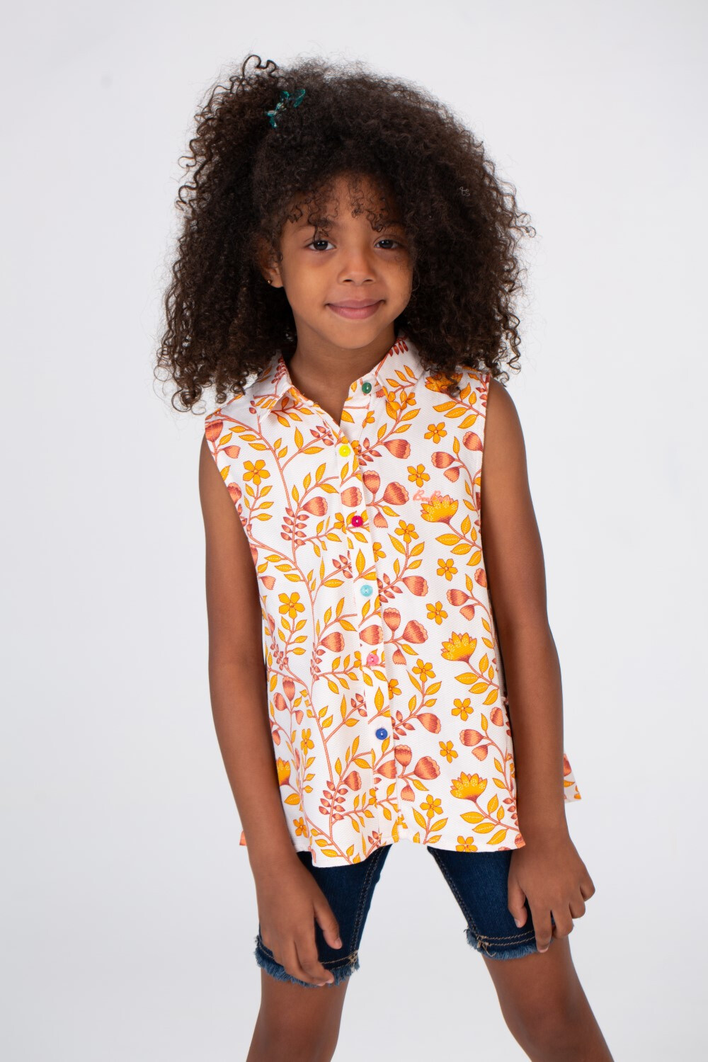 Girls White Floral Blouse Without Sleeves With Colored Buttons On The Front