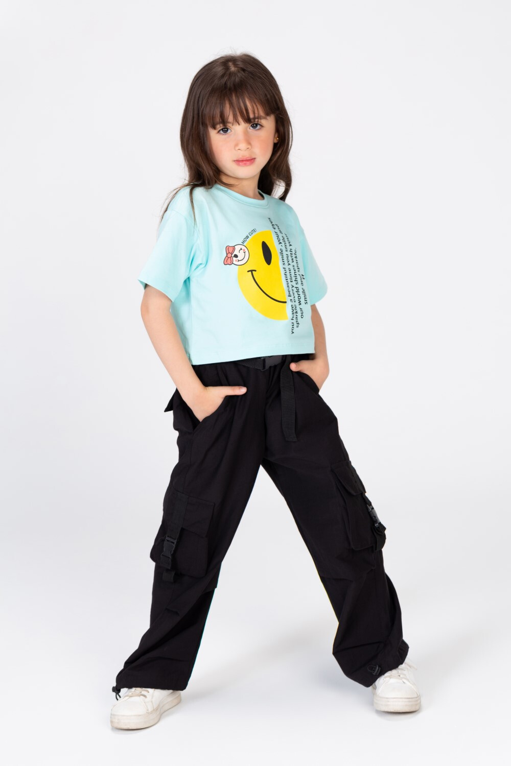 Girls Smily Face Short T-shirt With Wide Short Sleeves